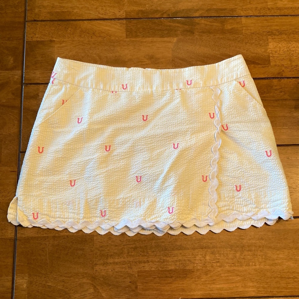 Lilly Pulitzer Yellow An White Seersucker Skirt Skort  Horseshoes Scallop Hem